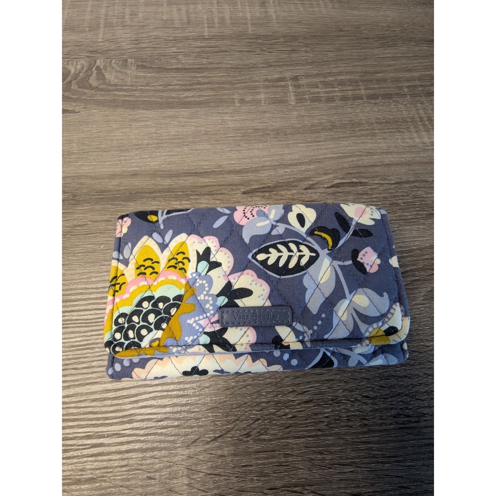 Vera Bradley Quilted‎ Wallet Clutch Snap Closure Floral